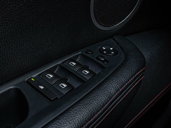 2014 BMW X6 M I (E71) Рестайлинг, белый, 3200000 рублей - вид 21