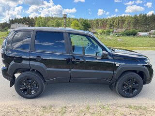 2024 Lada (ВАЗ) Niva Travel I, чёрный, 1230000 рублей, вид 4