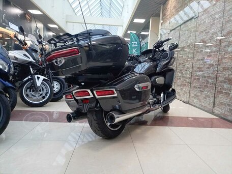 2017 Yamaha Star Venture, серый, 1950000 рублей, вид 3