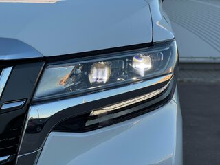 2021 Toyota Alphard III Рестайлинг, белый, 4700000 рублей, вид 4