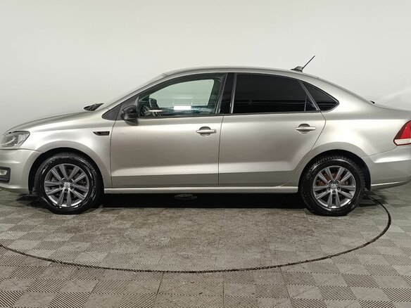 2020 Volkswagen Polo V Рестайлинг, серый, 1040000 рублей - вид 3