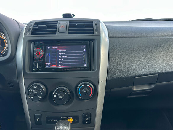 2011 Toyota Corolla X (E140, E150) Рестайлинг, серебристый, 990000 рублей - вид 17