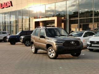 2026 Lada (ВАЗ) Niva Travel I Рестайлинг, коричневый, 1623000 рублей, вид 3