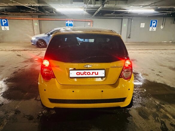 2008 Chevrolet Aveo I Рестайлинг, жёлтый, 390000 рублей - вид 3