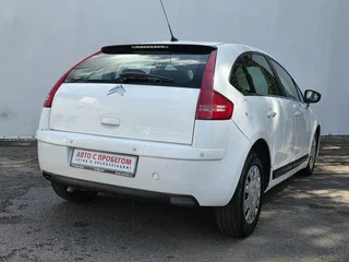 2010 Citroen C4 I Рестайлинг, белый, 250000 рублей, вид 5