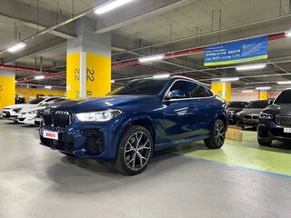 2022 BMW X6 40i III (G06), синий, 8500000 рублей, вид 3
