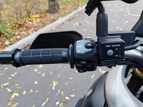 2015 Suzuki V-Strom 1000, чёрный, 750000 рублей, вид 2