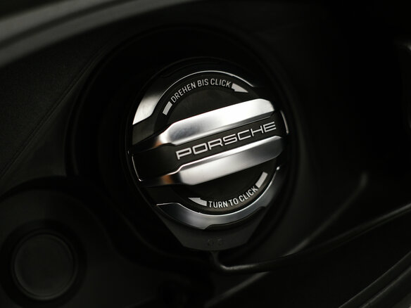2026 Porsche Cayenne GTS III Рестайлинг, серый, 25900000 рублей - вид 11