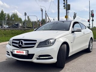 2011 Mercedes-Benz C-Класс 250 III (W204) Рестайлинг, белый, 1100000 рублей, вид 1