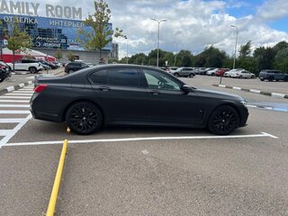 2020 BMW 7 серии 740d xDrive VI (G11/G12) Рестайлинг, чёрный, 5700000 рублей, вид 2