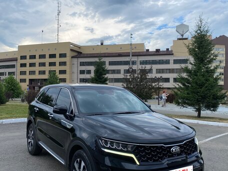 2021 Kia Sorento IV, чёрный, 1650000 рублей, вид 3