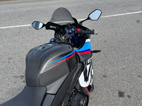 2018 Suzuki GSX-R 1000, чёрный, 1470000 рублей, вид 4