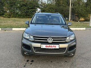 2011 Volkswagen Touareg II, серый, 1650000 рублей, вид 1