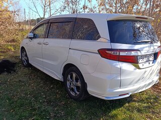 2017 Honda Odyssey V, белый, 1999999 рублей, вид 3