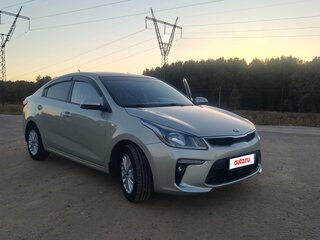 2018 Kia Rio IV, бежевый, 1500000 рублей, вид 2
