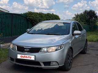 2010 Kia Cerato II, серебристый, 600000 рублей, вид 2