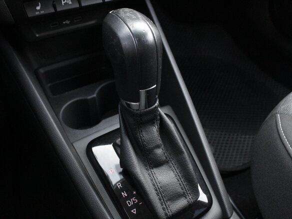 2021 Volkswagen Polo VI, серебристый, 1535000 рублей - вид 16