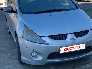2003 Mitsubishi Grandis I, серебристый, 600000 рублей, вид 2