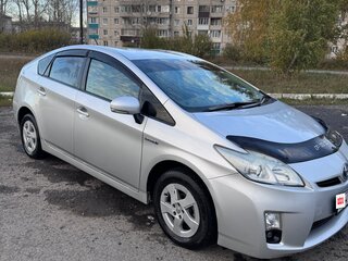 2011 Toyota Prius III (XW30), серебристый, 1000000 рублей, вид 1