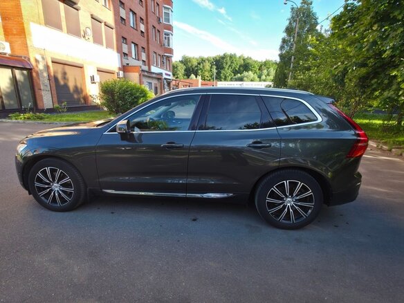 2017 Volvo XC60 II, серый, 2910000 рублей - вид 4