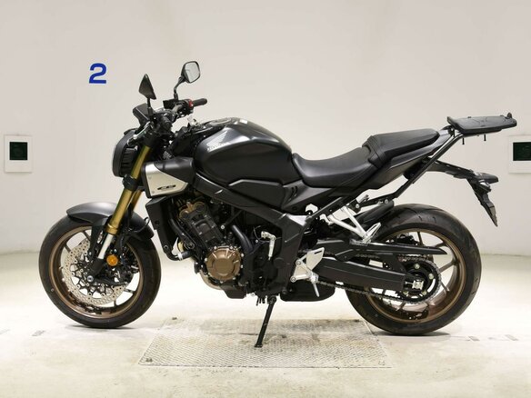 2025 Honda CB 650R, чёрный, 1177000 рублей