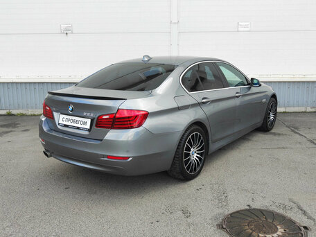 2014 BMW 5 серии 528i xDrive VI (F10/F11/F07) Рестайлинг, серый, 1620000 рублей, вид 5
