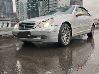 2002 Mercedes-Benz C-Класс 200 II (W203), серебристый, 490000 рублей, вид 1