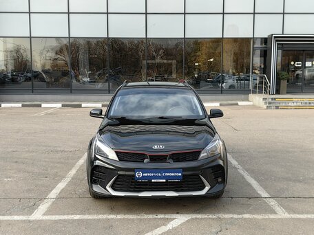 2021 Kia Rio X IV Рестайлинг, чёрный, 1485000 рублей, вид 3