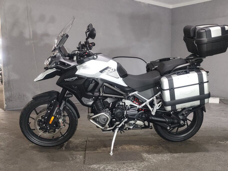 2024 Triumph Tiger 1200, чёрный, 1400000 рублей, вид 2