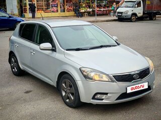 2010 Kia Ceed I Рестайлинг, серебристый, 630000 рублей, вид 3