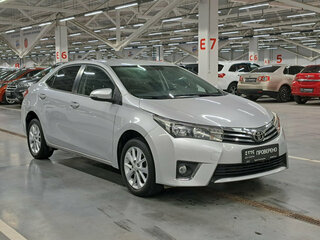 2014 Toyota Corolla XI (E160, E170, E180), серебристый, 1419000 рублей, вид 3