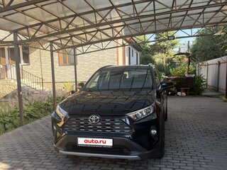 2019 Toyota RAV4 V (XA50), чёрный, 3600000 рублей, вид 1