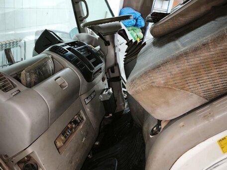 2002 Toyota Dyna, белый, 810000 рублей, вид 3