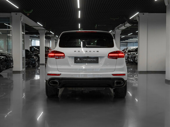 2017 Porsche Cayenne Diesel II Рестайлинг (958), белый, 4100000 рублей - вид 5