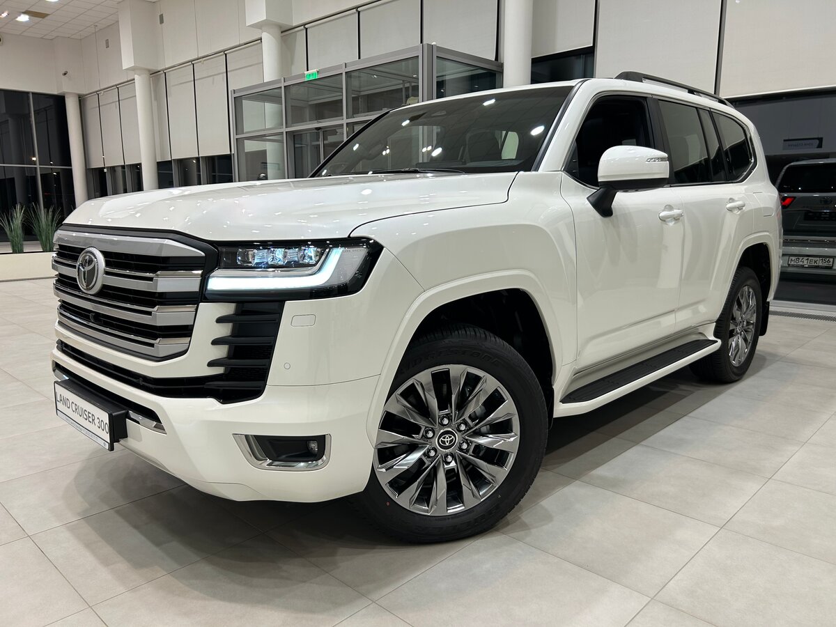 Открыть фотографии: Toyota Land Cruiser 300 Series