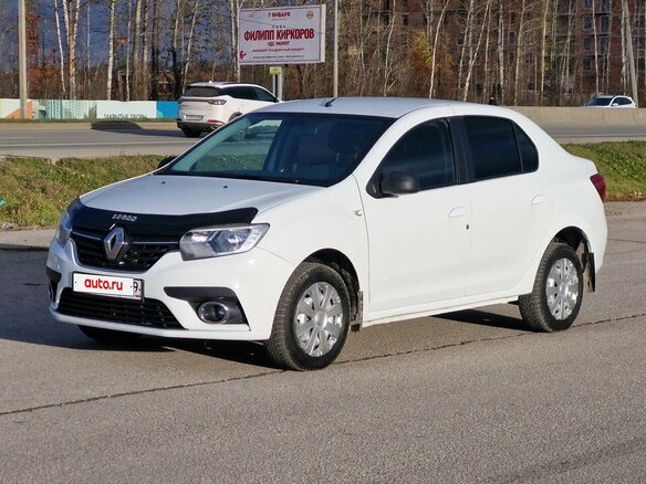 2018 Renault Logan II Рестайлинг, белый, 699000 рублей