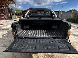 2004 Mitsubishi L200 III, зелёный, 900000 рублей, вид 3