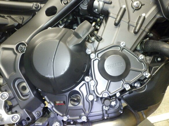 2023 Yamaha MT-09 (FZ-09), серебристый - вид 5