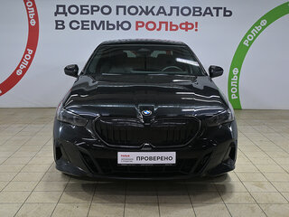 2024 BMW 5 серии 520d xDrive VIII (G60/G61/G68), чёрный, 7290000 рублей, вид 2