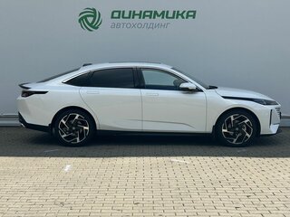 2023 Changan Lamore, белый, 1840000 рублей, вид 4