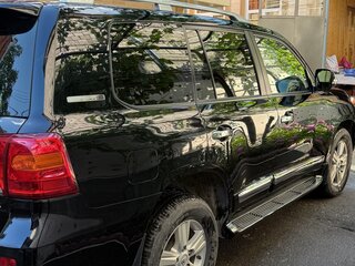 2014 Toyota Land Cruiser 200 Series Рестайлинг 1, чёрный, 8500000 рублей, вид 2