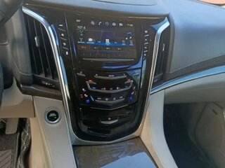 2019 Cadillac Escalade IV, белый, 3950000 рублей, вид 4