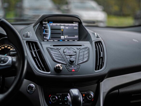 2015 Ford Kuga II, чёрный - вид 6