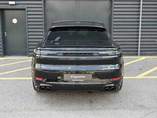 2026 Porsche Cayenne GTS Coupé III Рестайлинг, чёрный, 26900000 рублей, вид 4