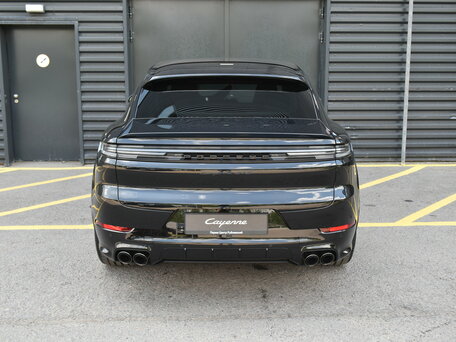 2026 Porsche Cayenne GTS Coupé III Рестайлинг, чёрный, 26900000 рублей, вид 4