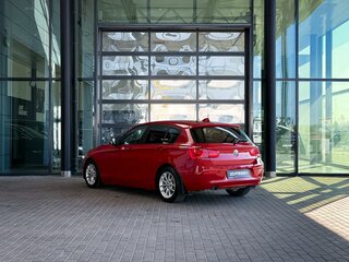 2017 BMW 1 серии 118i II (F20/F21) Рестайлинг 2, красный, 1780000 рублей, вид 5