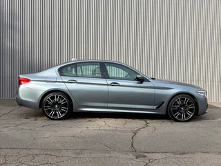 2018 BMW 5 серии 530d xDrive VII (G30/G31/G38), серый, 4900000 рублей, вид 4