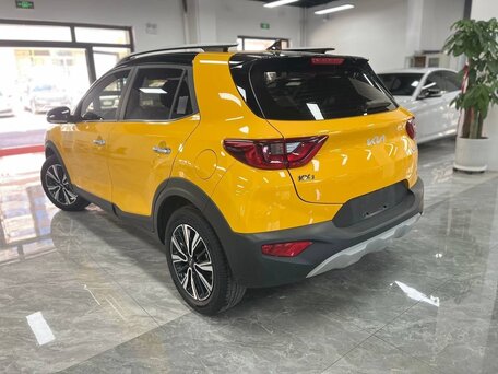 2022 Kia KX1, жёлтый, 1513000 рублей, вид 3