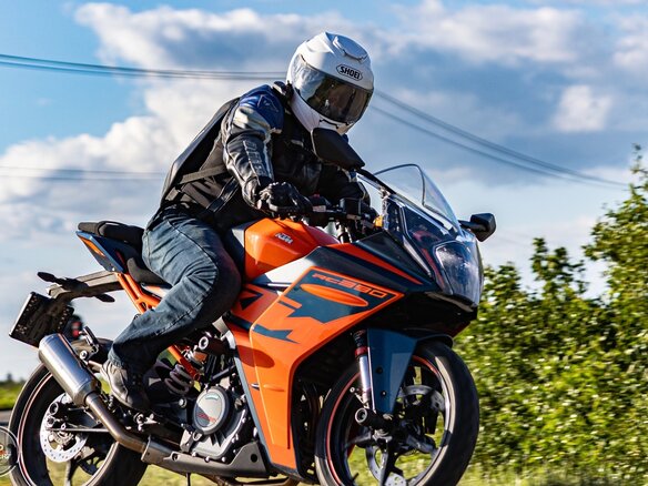 2022 KTM RC 390, оранжевый - вид 6