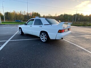 1989 Mercedes-Benz 190 (W201), белый, 290000 рублей, вид 4